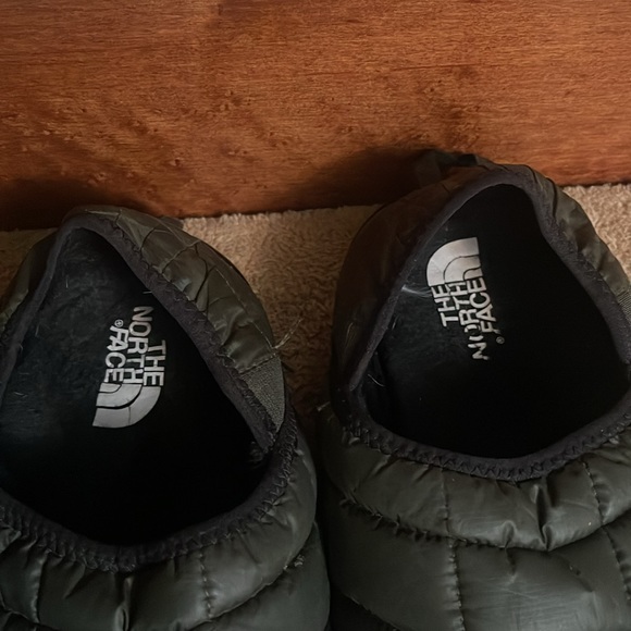 The North Face Men’s Shoes Size 11 In Like New In Excellent Condition - Picture 10 of 11